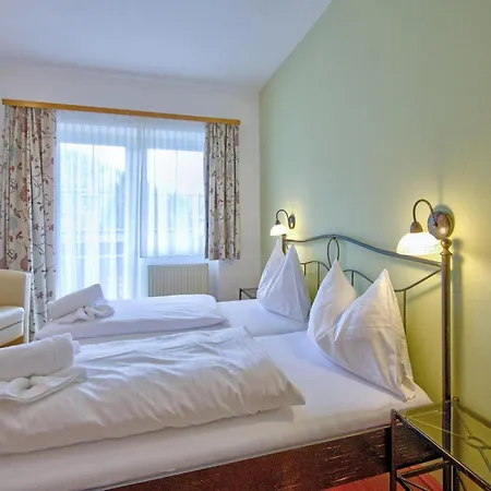 In Wildschoenau With Shared Sauna, Cleaning Included Нидерау