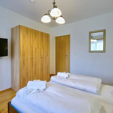 In Wildschoenau With Shared Sauna, Cleaning Included * Niederau